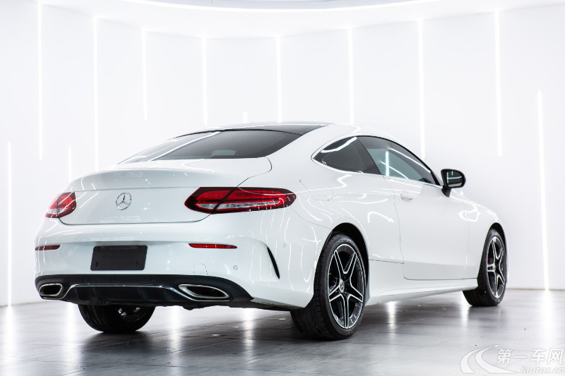 奔驰c级coupe c260 [进口] 2019款 1.5t 自动 汽油 轿跑版