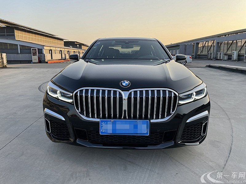 宝马7系 740li [进口] 2019款 3.0t 自动 汽油 尊享型m运动套装