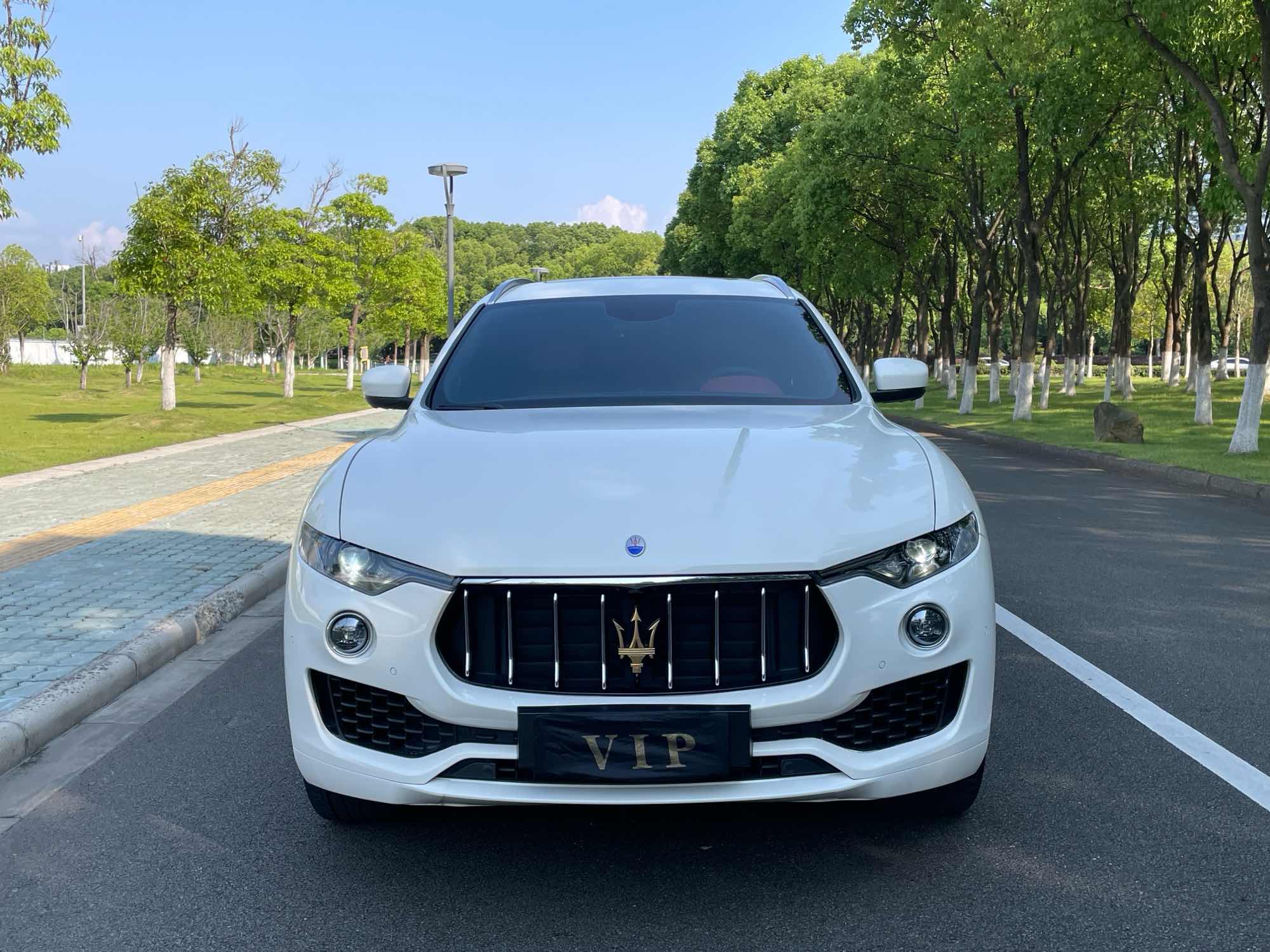 玛莎拉蒂Levante [进口] 2017款 3.0T 自动 350Hp标准型中东版平行进口价格0万 