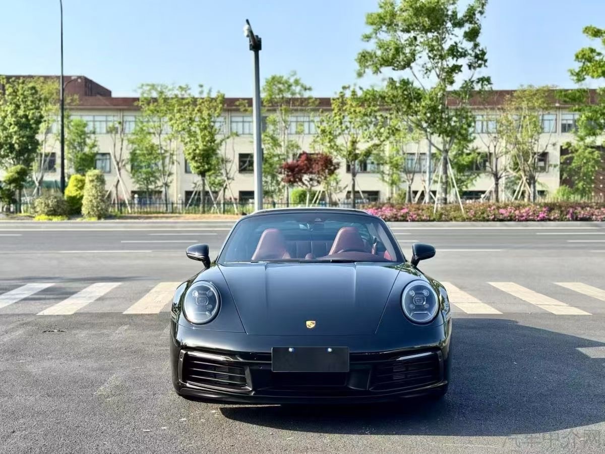 保时捷911敞篷 [进口] 2023款 3.0T 自动 Targa 4S价格0万 