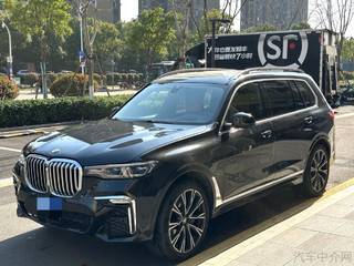 宝马X7 40i 3.0T 自动 行政型M运动套装 