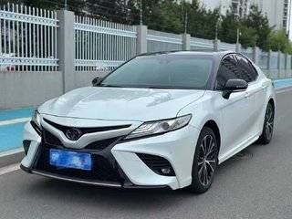 丰田凯美瑞 S 2.5L 自动 锋尚版 
