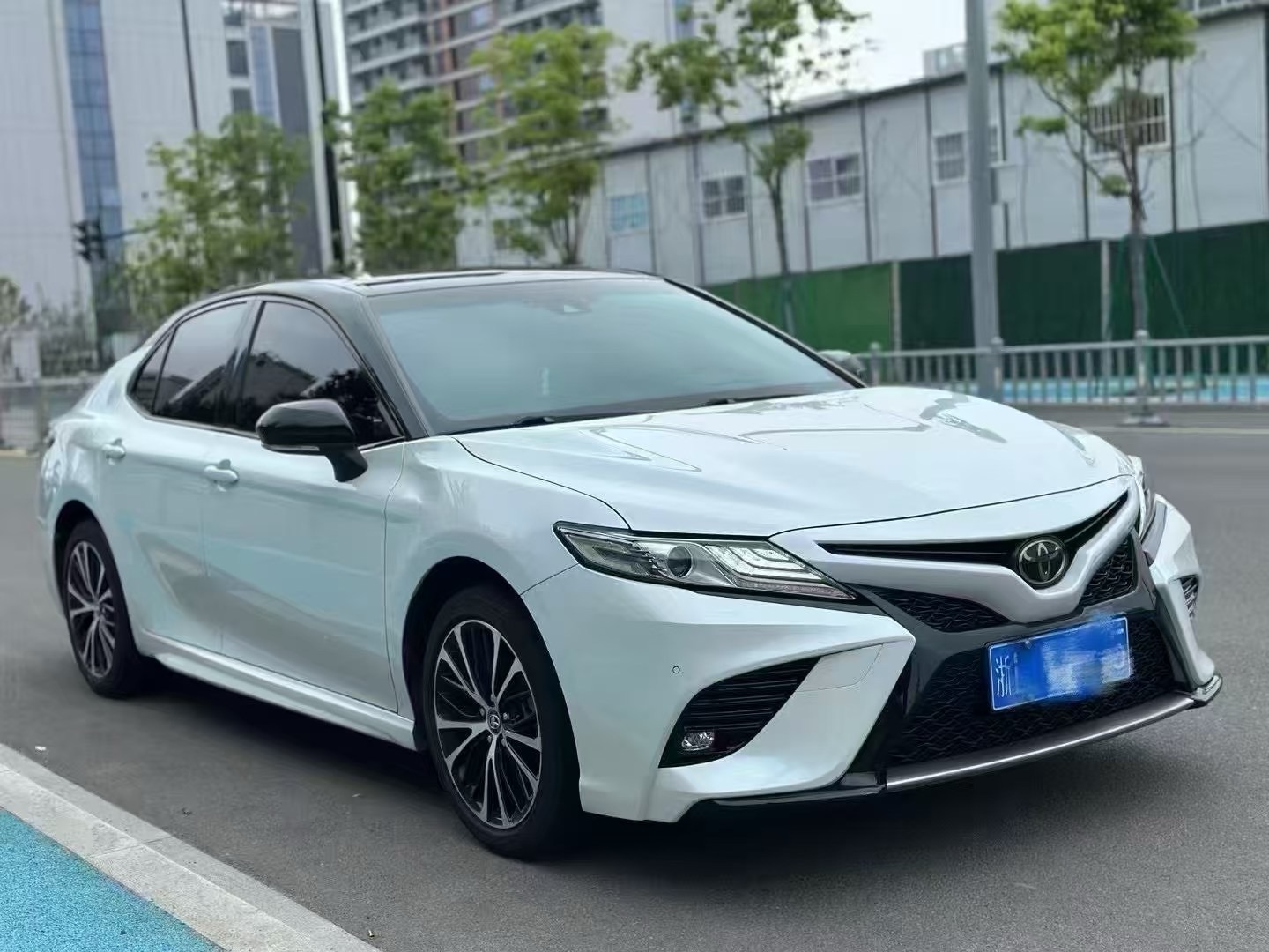 丰田凯美瑞 2019款 2.5L 自动 锋尚版 价格0万 