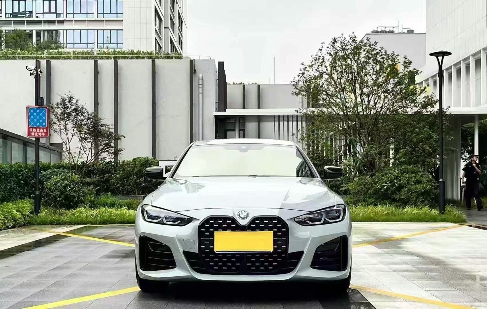 宝马4系四门轿跑 425i [进口] 2022款 2.0T 自动 M运动曜夜套装价格0万 