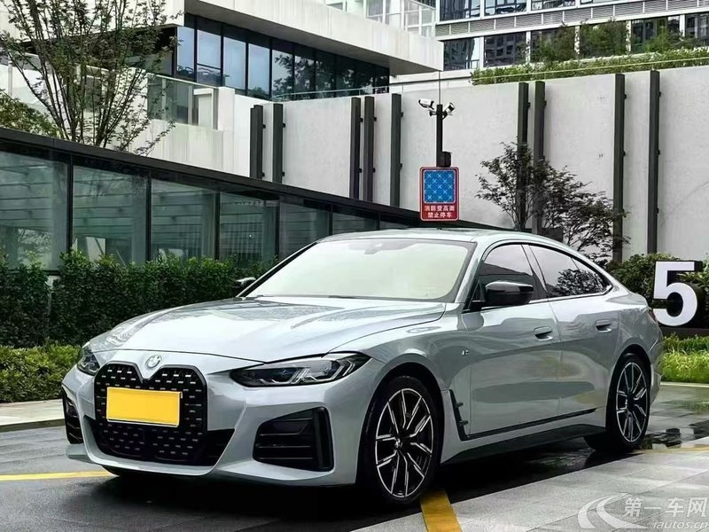 【漳州二手宝马4系四门轿跑】宝马4系四门轿跑 425i [进口] 2022款 2.0T 自动 M运动曜夜套装