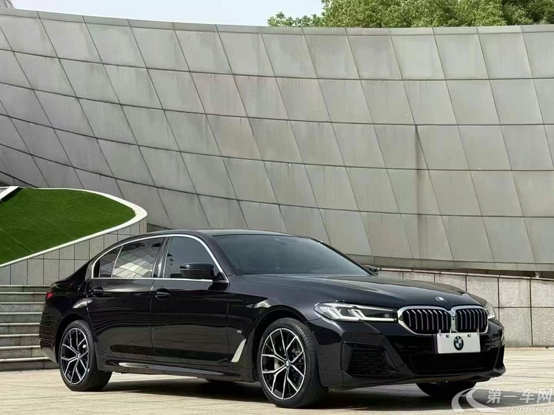 宝马5系 530Li 2022款 2.0T 自动 汽油 改款二行政型豪华套装 (国Ⅵ) 