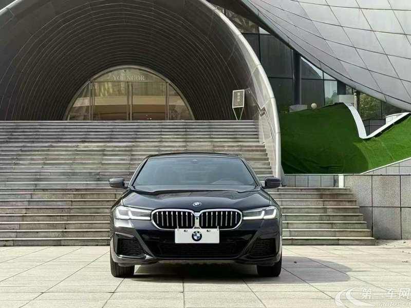 宝马5系 530Li 2022款 2.0T 自动 汽油 改款二行政型豪华套装 (国Ⅵ) 