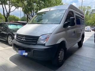 MAXUS迈克萨斯V80 2.5T 手动 商杰版短轴中顶 