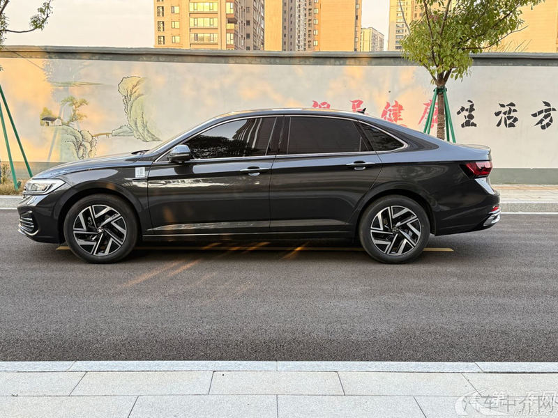 大众速腾 2024款 1.5T 自动 300TSI超越版 (国Ⅵ) 