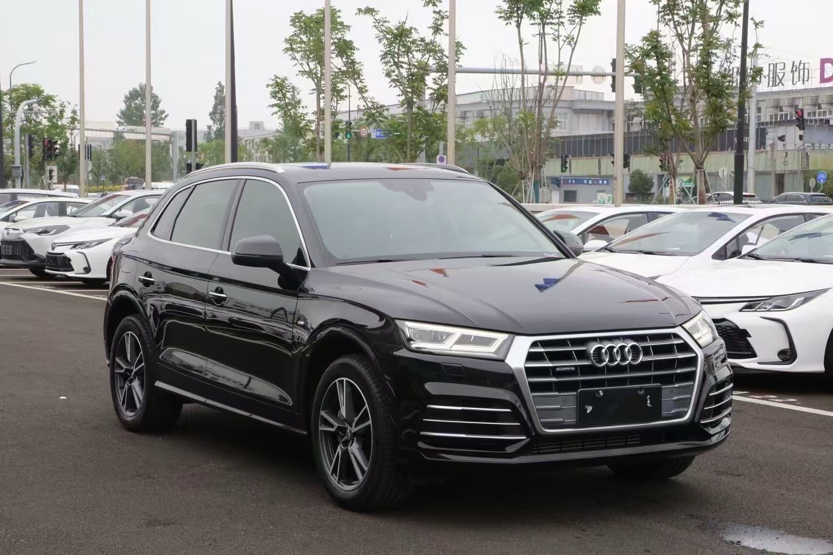 奥迪Q5L 45TFSI 2018款 2.0T 自动 尊享风雅型 价格0万 