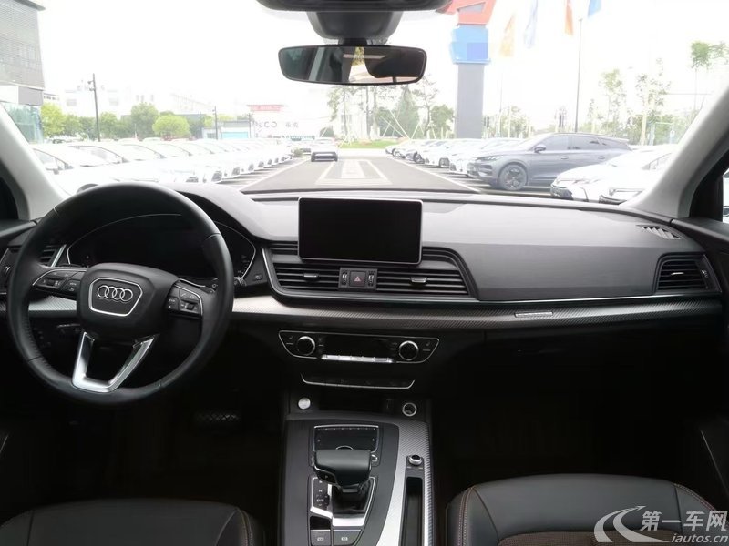 奥迪Q5L 45TFSI 2018款 2.0T 自动 尊享风雅型 (国Ⅴ) 