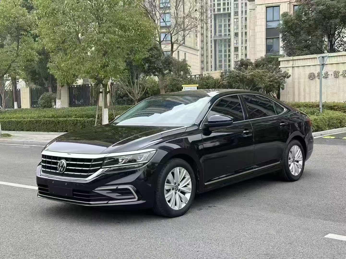 大众帕萨特 2021款 2.0T 自动 汽油 330TSI尊贵版 价格0万