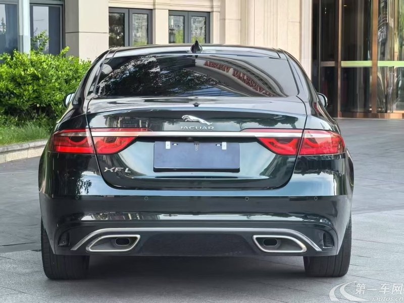 捷豹XFL P250 2022款 2.0T 自动 尊享豪华版 (国Ⅵ) 