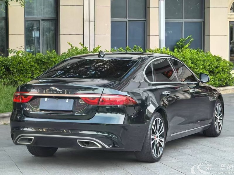 捷豹XFL P250 2022款 2.0T 自动 尊享豪华版 (国Ⅵ) 