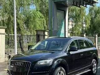 奥迪Q7 3.0T 自动 领先型运动典藏版 