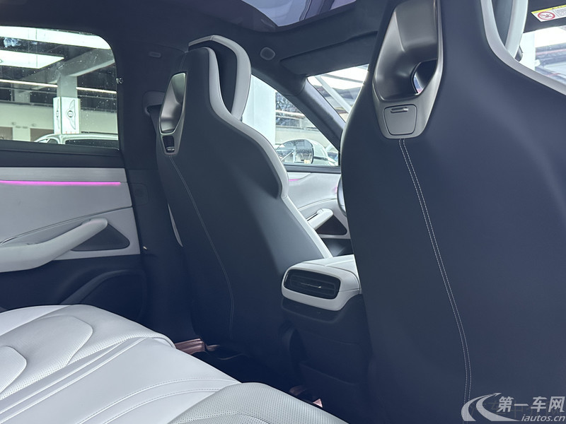 小米汽车SU7 2024款 0.0T 自动 800km超长续航高阶智驾Max版 