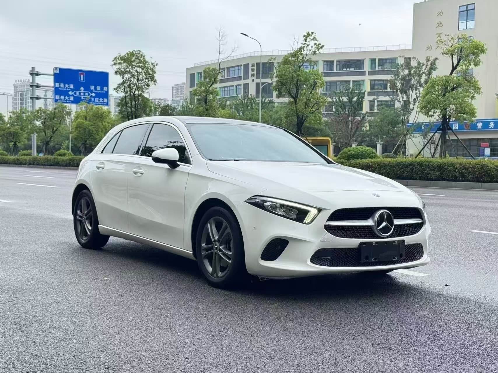 奔驰A级 A200L 2020款 1.3T 自动 价格0万 