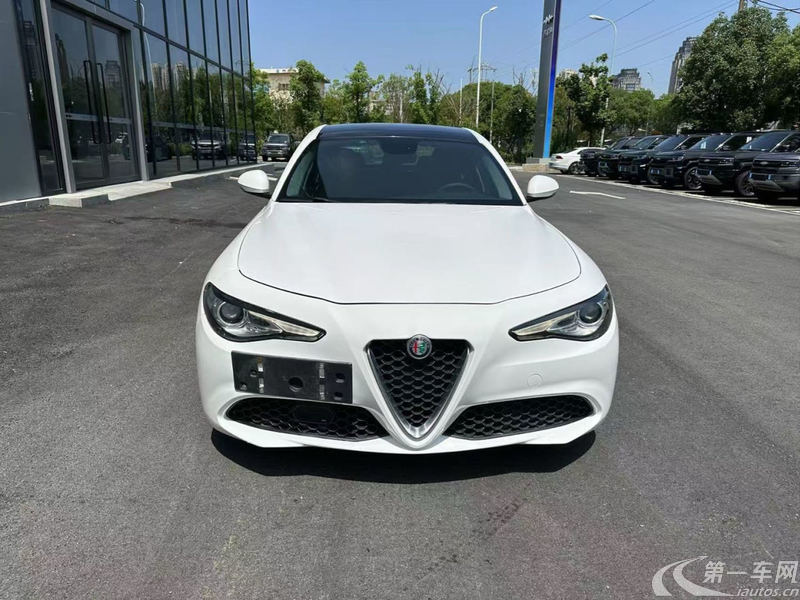【台州二手阿尔法罗密欧Giulia】阿尔法罗密欧Giulia [进口] 2017款 2.0T 自动 豪华版
