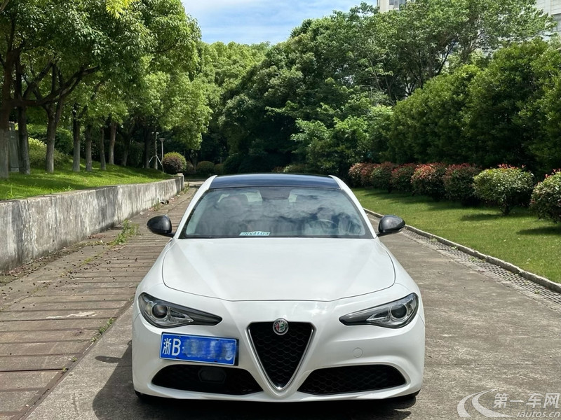 【绍兴二手阿尔法罗密欧Giulia】阿尔法罗密欧Giulia [进口] 2020款 2.0T 自动 豪华运动版