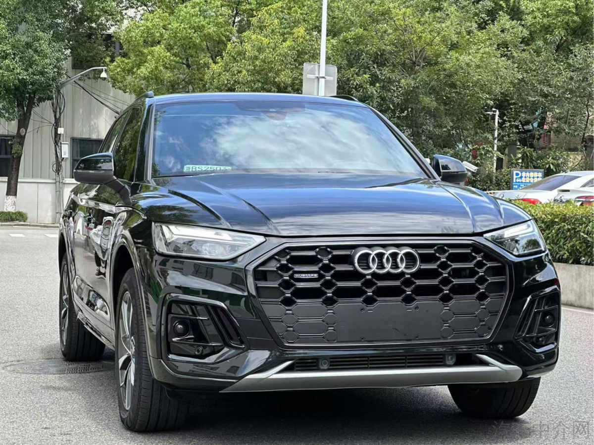 奥迪Q5L 40TFSI 2024款 2.0T 自动 豪华动感型 价格0万 