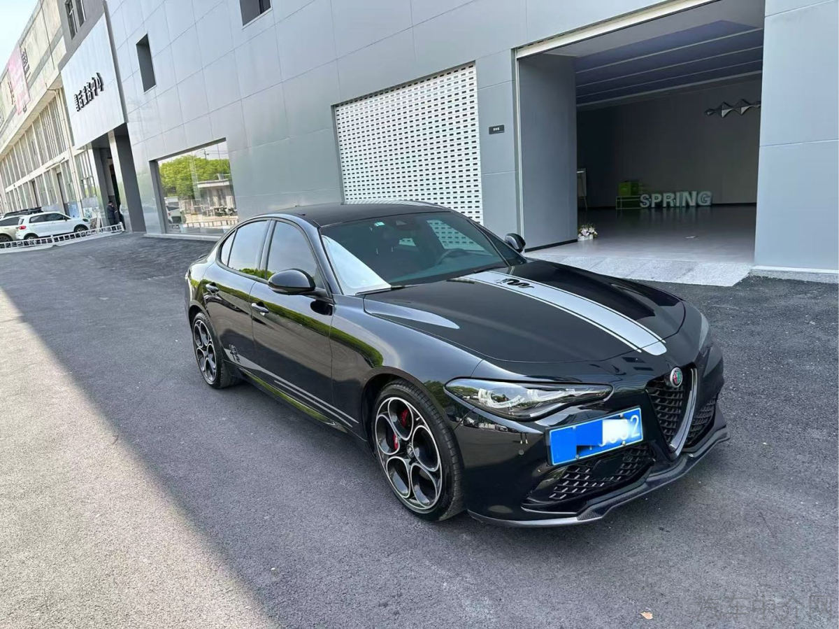 阿尔法罗密欧Giulia [进口] 2023款 2.0T 自动 280HP竞赛版价格0万 