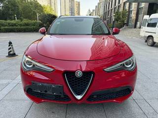 阿尔法罗密欧Stelvio 2.0T 