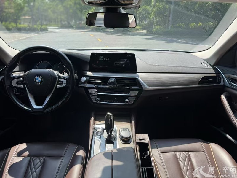 宝马5系 530Li 2018款 2.0T 自动 汽油 尊享型豪华套装改款 (国Ⅴ) 