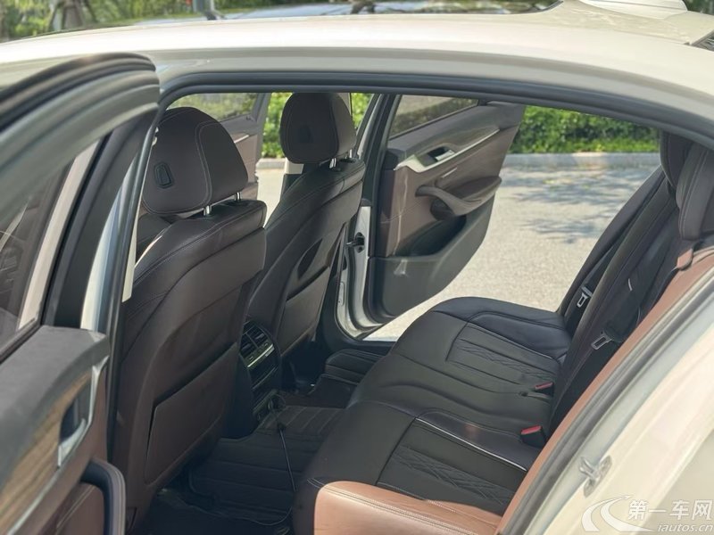 宝马5系 530Li 2018款 2.0T 自动 汽油 尊享型豪华套装改款 (国Ⅴ) 