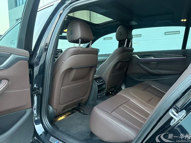 宝马5系 530Li 2023款 2.0T 自动 汽油 xDrive-M运动套装 (国Ⅵ) 