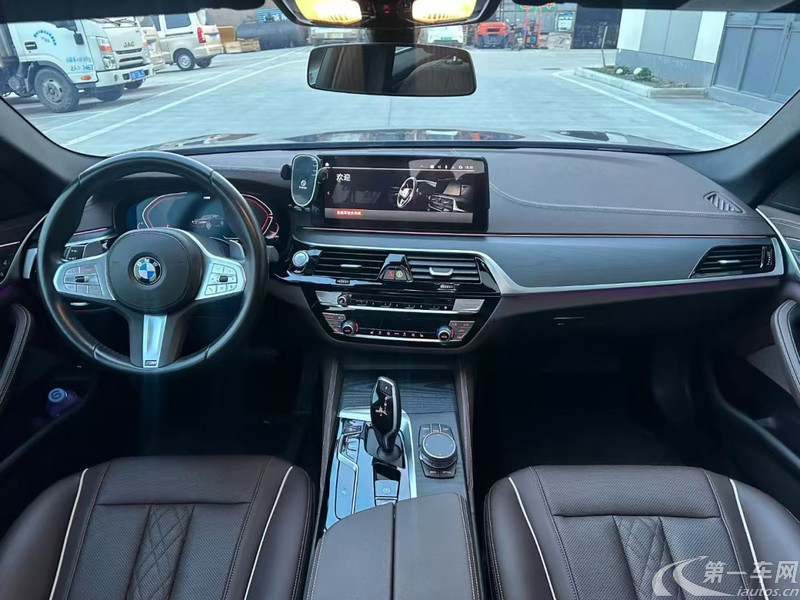 宝马5系 530Li 2023款 2.0T 自动 汽油 xDrive-M运动套装 (国Ⅵ) 