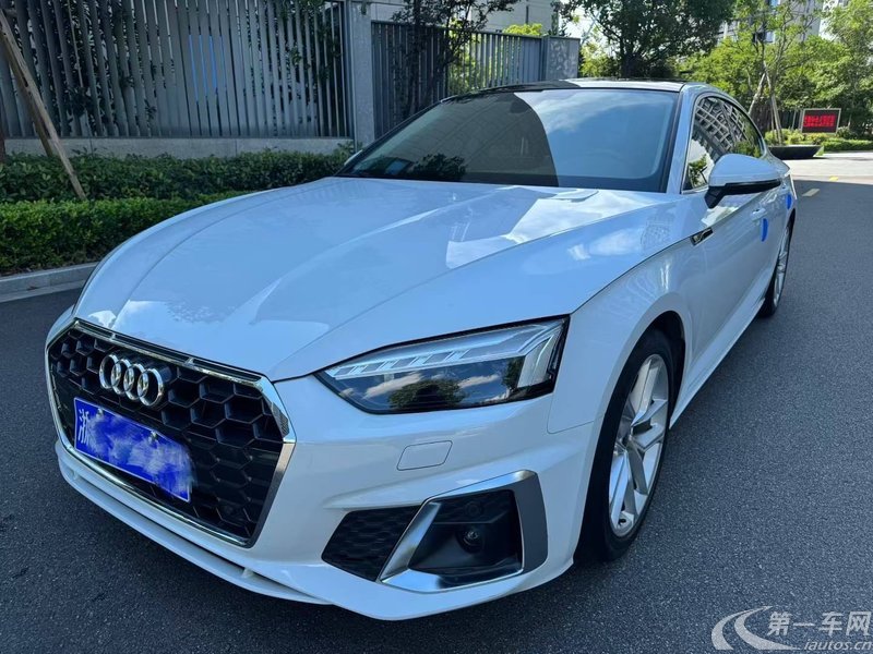 奥迪A5掀背 40TFSI [进口] 2024款 2.0T 自动 汽油 时尚动感型 