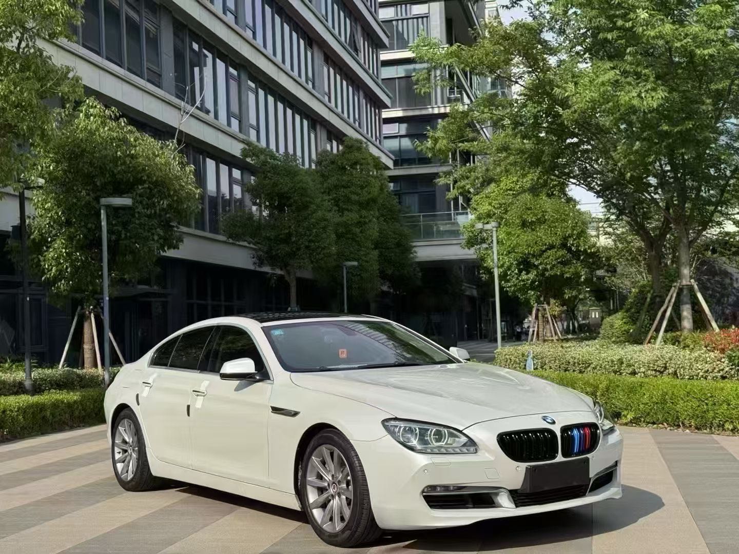 宝马6系轿跑 640i [进口] 2013款 3.0T 自动 4门 M运动版价格0万 