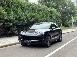 2018款 3.0T 自动 铂金版墨规版平行进口 