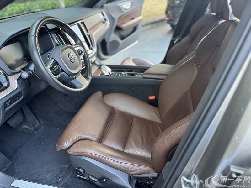 沃尔沃S60 B4 2022款 2.0T 自动 智远豪华版 (国Ⅵ) 