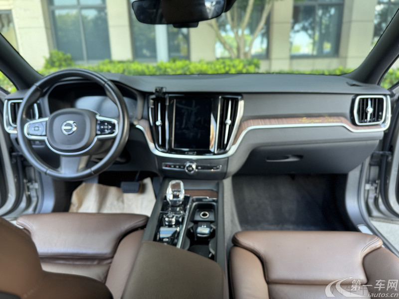 沃尔沃S60 B4 2022款 2.0T 自动 智远豪华版 (国Ⅵ) 