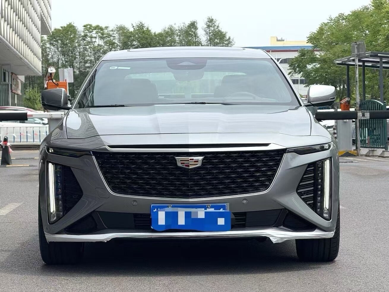 凯迪拉克CT6 2023款 2.0T 自动 28T铂金型 价格0万 