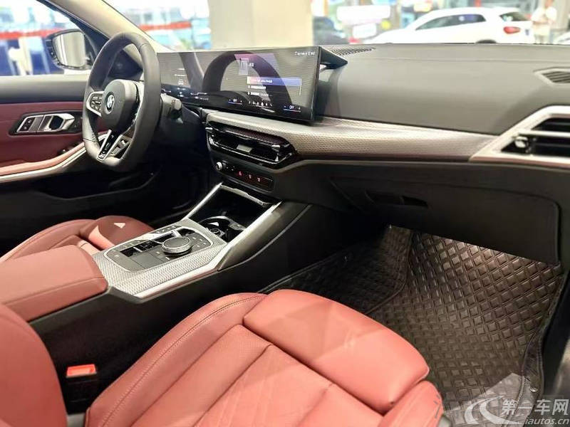 宝马3系 330Li 2025款 2.0T 自动 汽油 尊享型M运动曜夜套装 (国Ⅵ) 