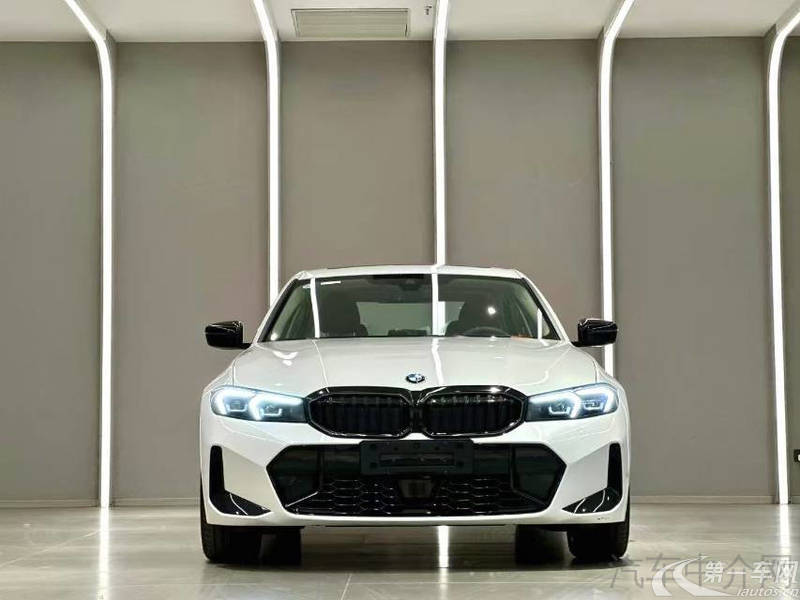 宝马3系 330Li 2025款 2.0T 自动 汽油 尊享型M运动曜夜套装 (国Ⅵ) 