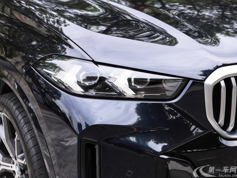 宝马X5 xDrive30Li 2023款 2.0T 自动 尊享型M运动曜夜套装 (国Ⅵ) 