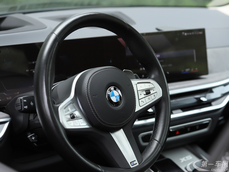 宝马X5 xDrive30Li 2023款 2.0T 自动 尊享型M运动曜夜套装 (国Ⅵ) 