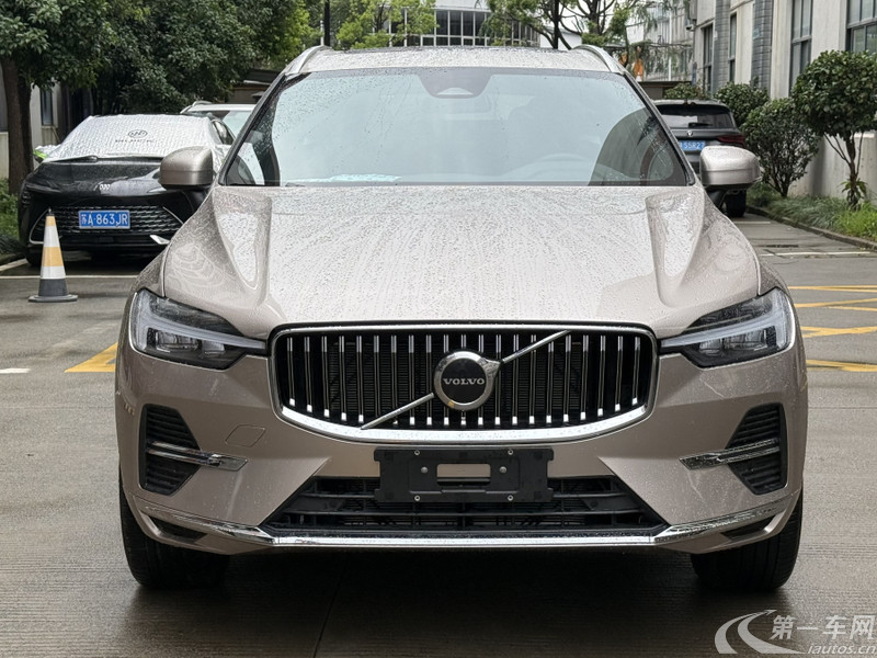 沃尔沃XC60 B5 2024款 2.0T 自动 智逸豪华版 (国Ⅵ) 