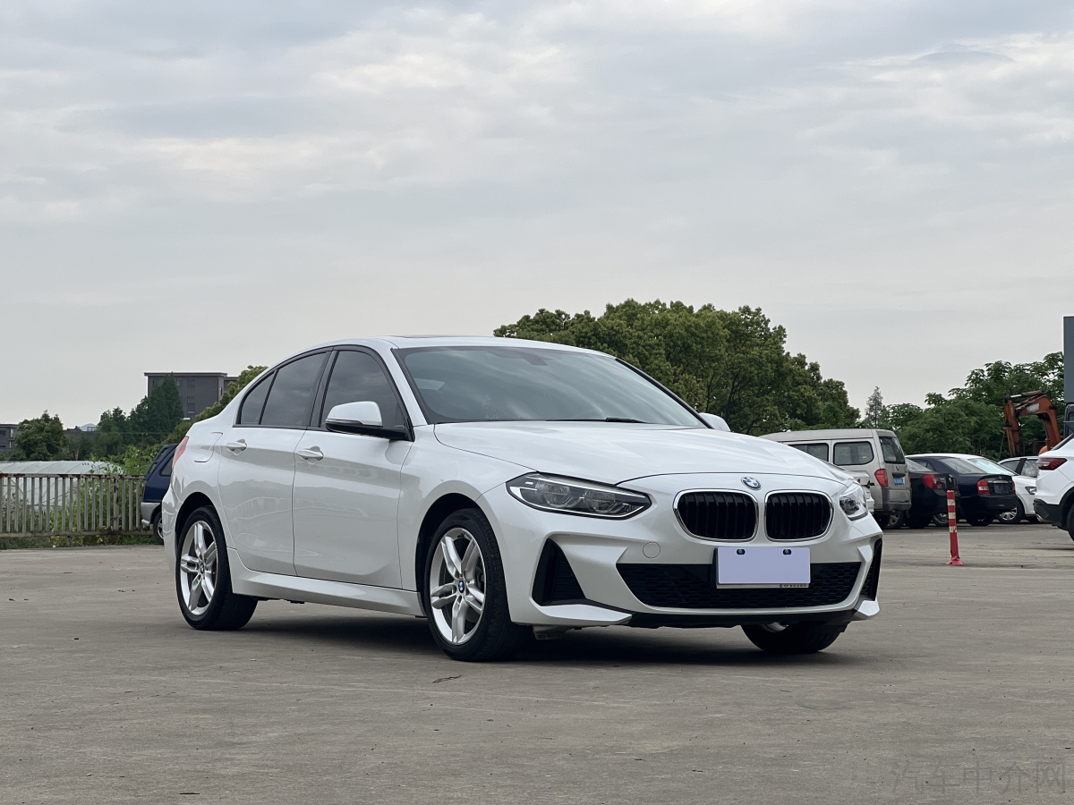 宝马1系 118i 2019款 1.5T 自动 时尚型 价格0万 