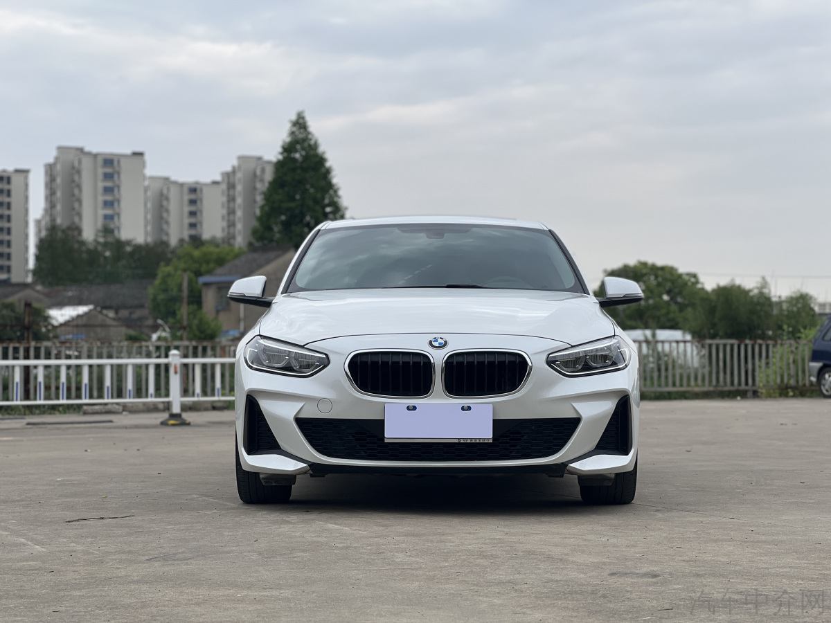 宝马1系 118i 2019款 1.5T 自动 时尚型 价格0万