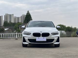 宝马1系 1.5T 
