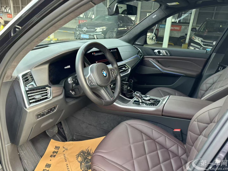 宝马X5 xDrive40Li 2022款 3.0T 自动 尊享型M运动套装 (国Ⅵ) 