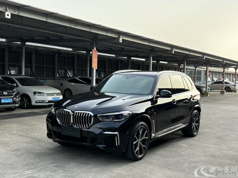 宝马X5 xDrive40Li 2022款 3.0T 自动 尊享型M运动套装 (国Ⅵ) 