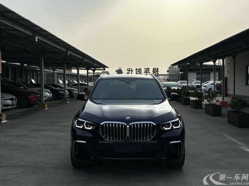 宝马X5 xDrive40Li 2022款 3.0T 自动 尊享型M运动套装 (国Ⅵ) 