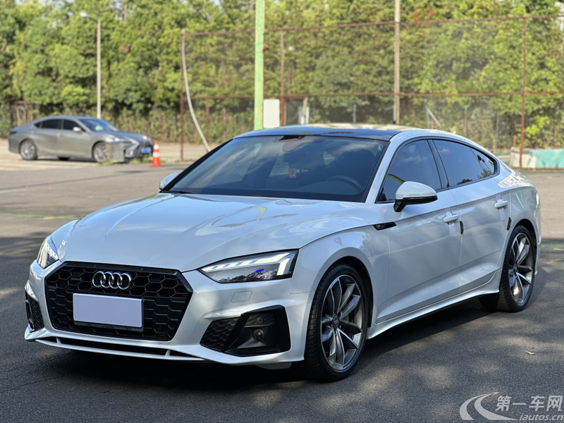 奥迪A5掀背 45TFSI [进口] 2021款 2.0T 自动 汽油 臻选动感型 