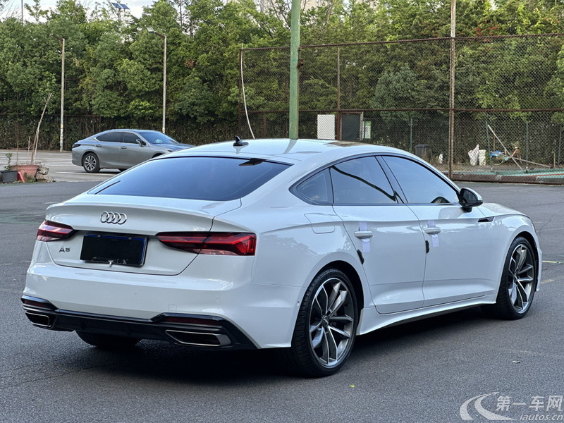 奥迪A5掀背 45TFSI [进口] 2021款 2.0T 自动 汽油 臻选动感型 