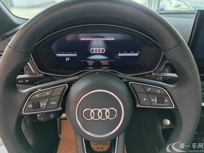 奥迪A4L 2024款 2.0T 自动 豪华动感型 (国Ⅵ) 